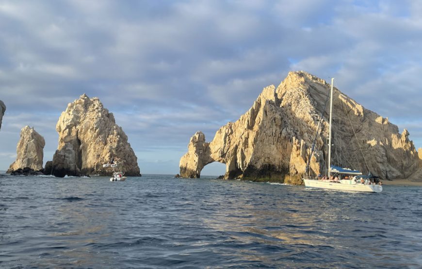 Cabo San Lucas Dinner Cruise and Sunset Tour